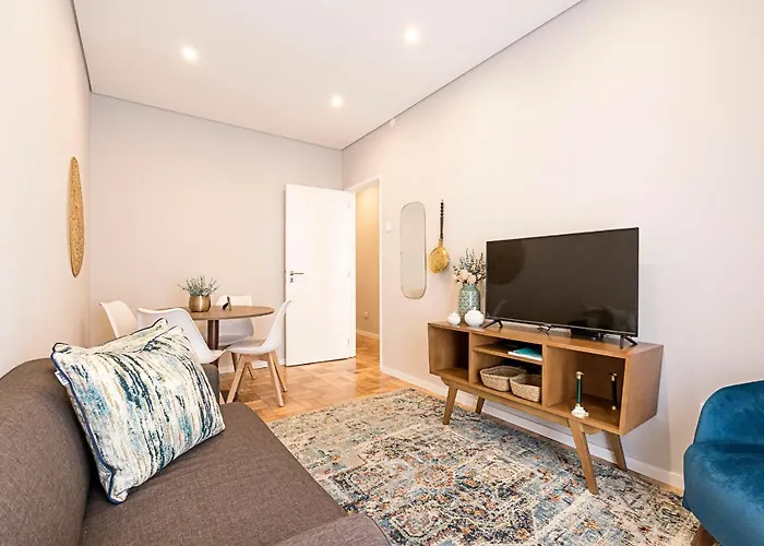 Lovely Flat Marques Daire *